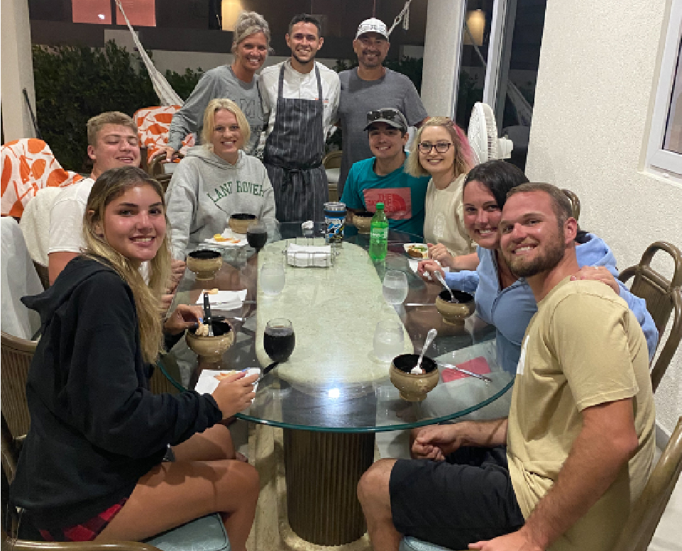 https://dining-memories.com/wp-content/uploads/2024/07/Mesa-de-trabajo-2@72x-100.jpg